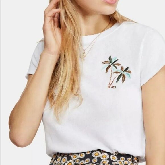 We The Free Top Knit Palm Tree Womens Small Beachy Light Coastal Vacation Resort - Picture 2 of 9